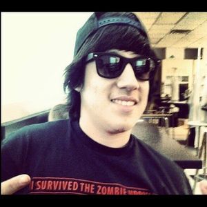 Meet your Posher, Dennis